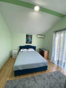 Rent, four bedroom apartment, 175m², Gornja Gorica, Podgorica - image 15