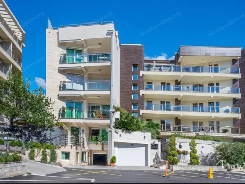 Sale, one bedroom apartment, 47m², Budva, Crna Gora - image 10