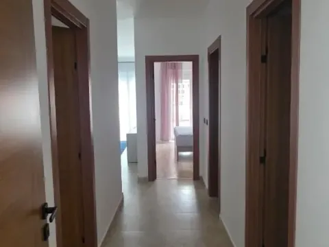 Rent, one bedroom apartment, 47m², Radanovići, Kotor - image 3