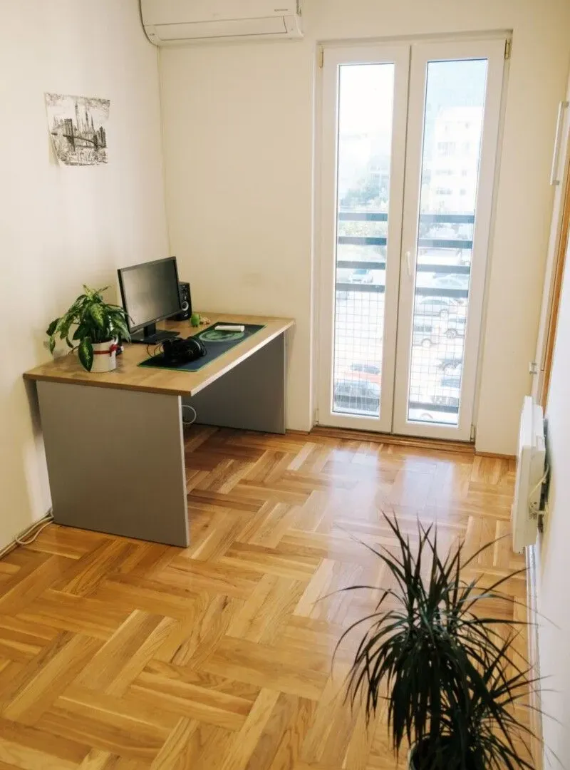 Izdavanje, dvosoban stan, 56m², City Kvart, Podgorica