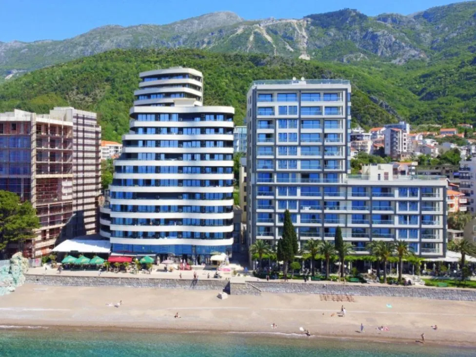 Izdavanje, jednosoban stan, 55m², Bečići, Budva