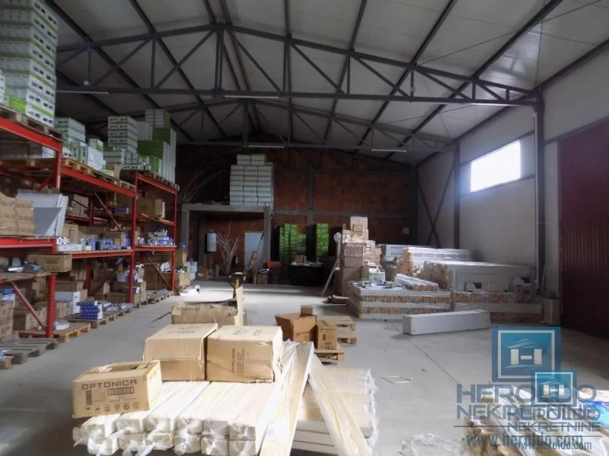 Sale, office space, 702m², Pojate, Ćićevac