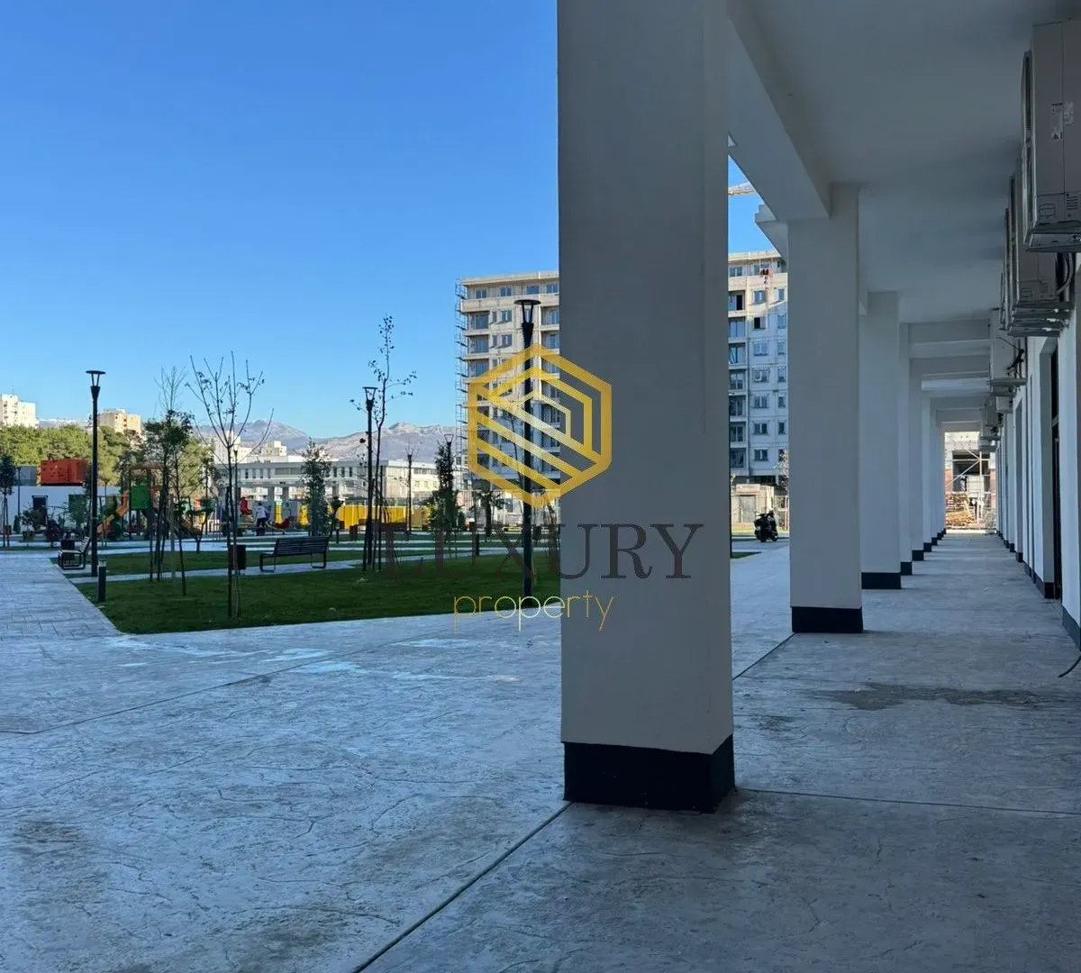 Prodaja, trosoban stan, 127m², Tološka šuma, Podgorica
