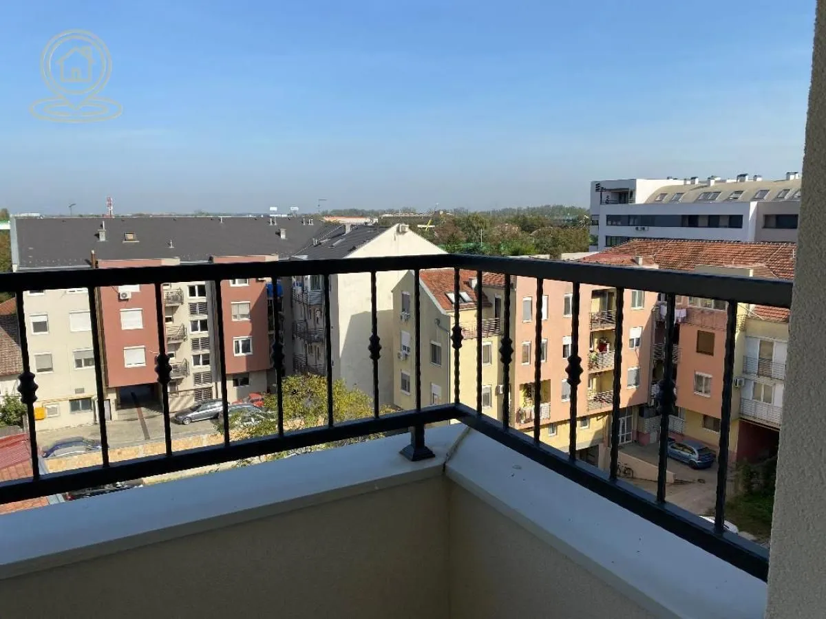 Prodaja, trosoban stan, 103m², Salajka, Novi Sad Sve Podlokacije