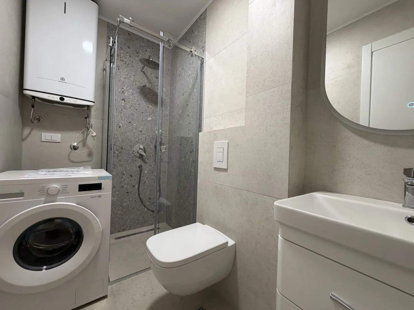 Prodaja, dvosoban stan, 62m², Dumidran, Tivat