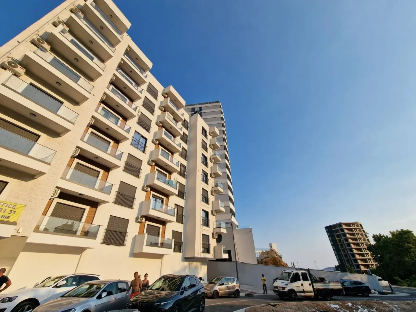 Izdavanje, jednosoban stan, 43m², Bečići, Budva