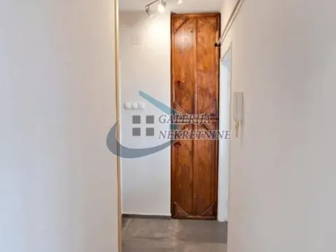 Rent, two bedroom apartment, 45m², Savski Venac, Beograd - image 14