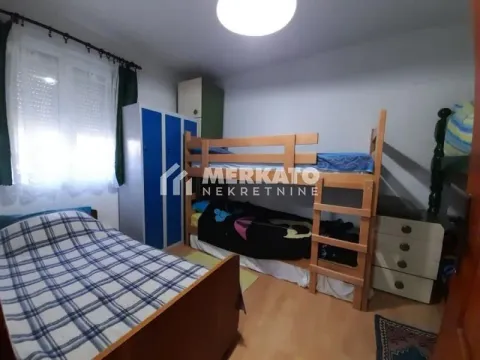 Rent, three bedroom apartment, 60m², Dolja, Zrenjanin - image 8