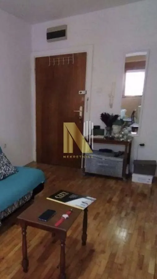 Prodaja, garsonjera, 21m², Salajka, Novi Sad Sve Podlokacije