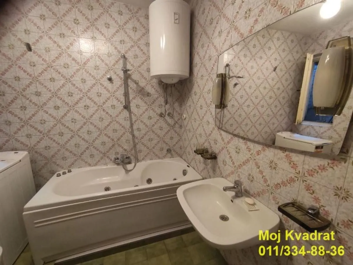 Prodaja, trosoban stan, 72m², Zeleni Venac, Beograd