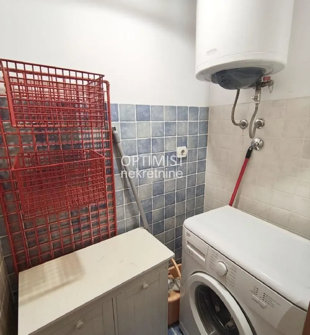 Prodaja, trosoban stan, 69m², Stari Grad, Beograd