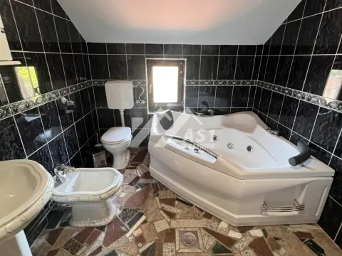 Rent, house, 520m², Vrbas, Novi Sad - image 9