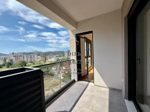 Sale, one bedroom apartment, 55m², Centar, Bar - image 3