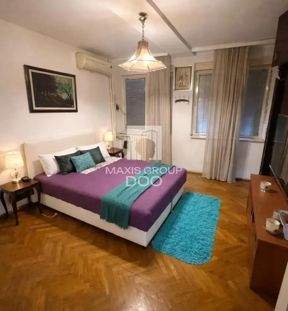 Rent, three bedroom apartment, 60m², Palata Pravde, Beograd