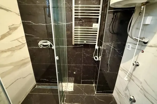Rent, four bedroom apartment, 71m², Vračar Sve Podlokacije, Beograd