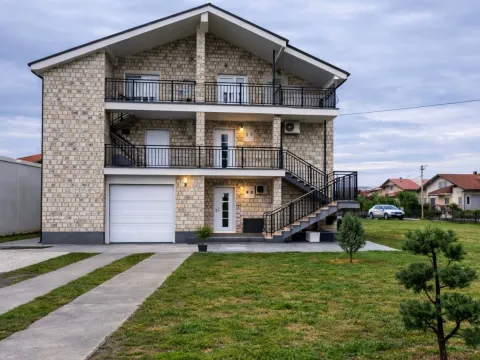 Rent, house, 360m², Zagorič, Podgorica - image 5