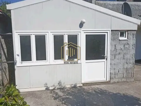 Izdavanje, poslovni prostor, 50m², Podgorica, Crna Gora - image 2