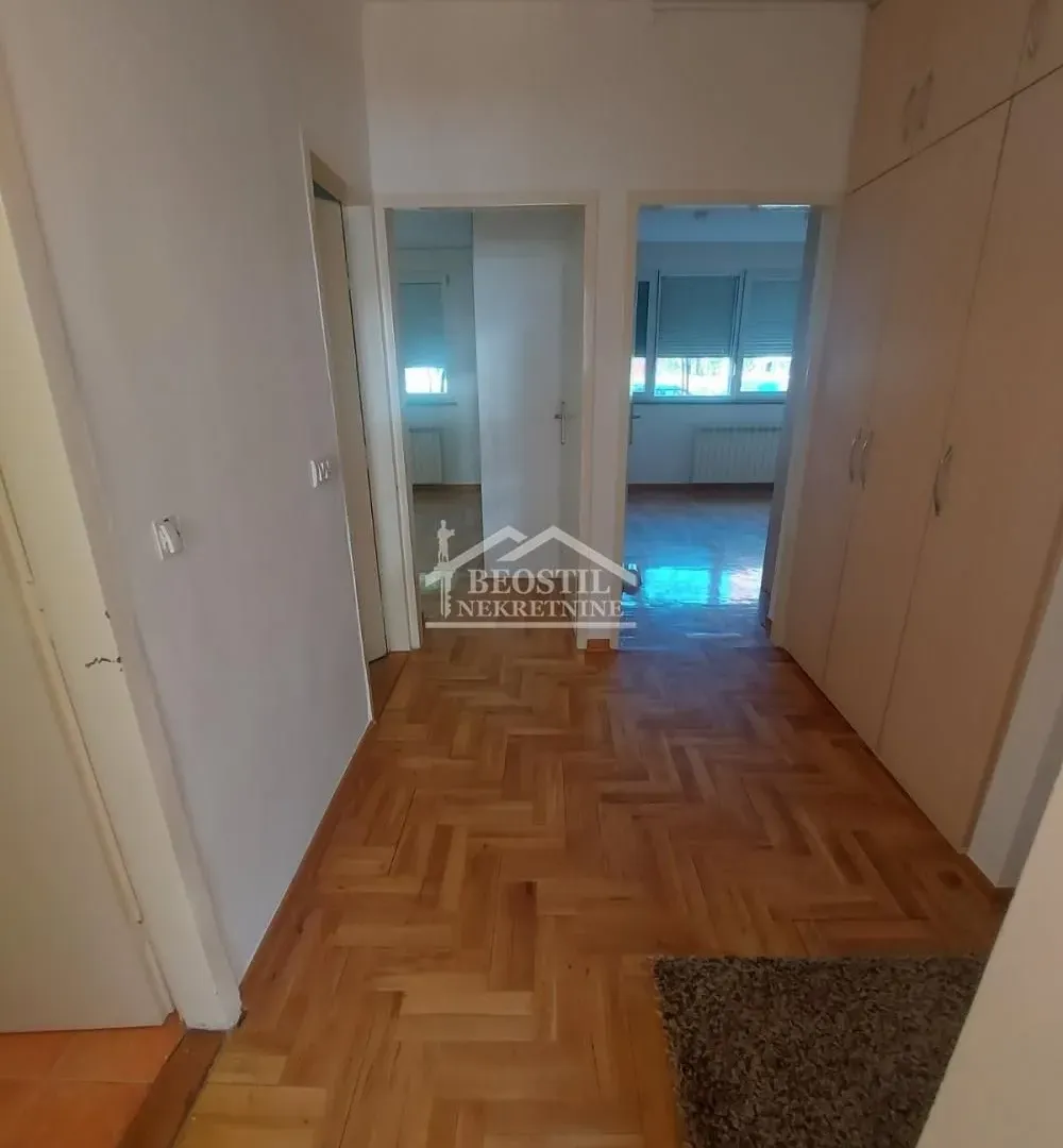 Rent, three bedroom apartment, 65m², Novi Beograd Blok 21, Novi Beograd Sve Podlokacije