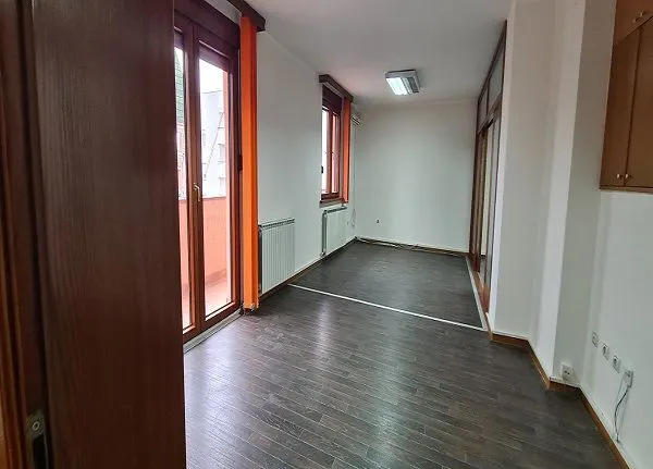 Izdavanje, poslovni prostor, 236m², Mirijevo 1, Mirijevo Sve Podlokacije