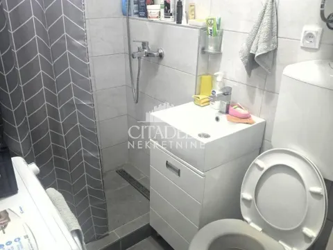 Prodaja, dvosoban stan, 43m², Petlovo Brdo, Beograd - image 7