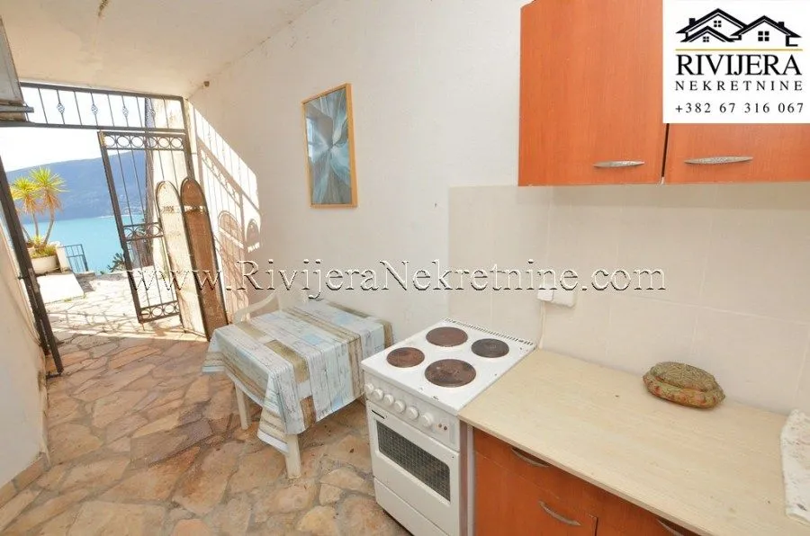 Prodaja, jednosoban stan, 43m², Centar, Herceg Novi