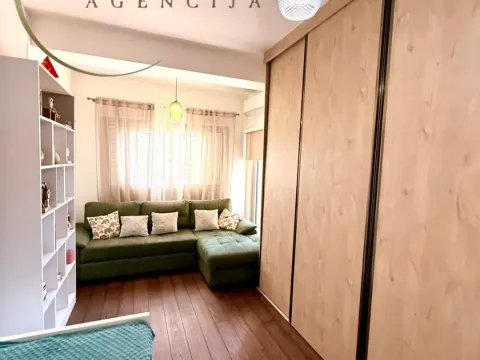 Rent, two bedroom apartment, 72m², Preko Morače, Podgorica - image 8