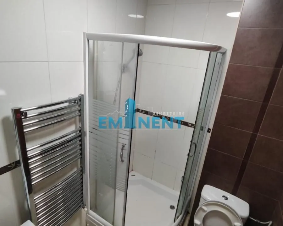Rent, four bedroom apartment, 115m², Kalenić Pijaca, Vračar Sve Podlokacije
