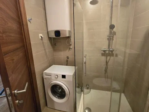 Izdavanje, jednosoban stan, 44m², Centar, Budva - image 2