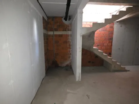 Rent, office space, 125m², Zabjelo, Podgorica - image 4