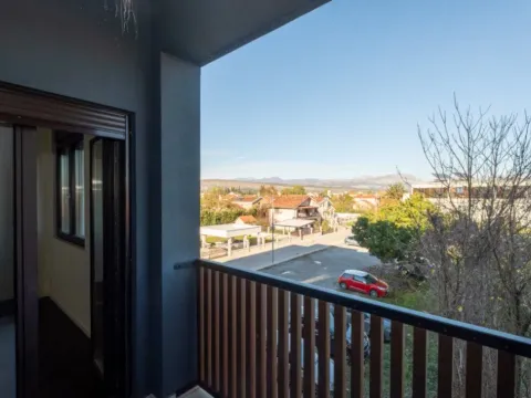 Sale, three bedroom apartment, 90m², Gornja Gorica, Podgorica - image 6