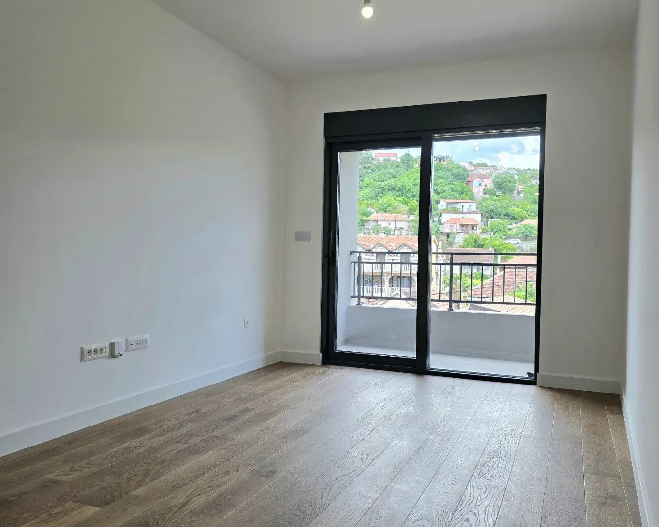 Izdavanje, dvosoban stan, 67m², Preko Morače, Podgorica