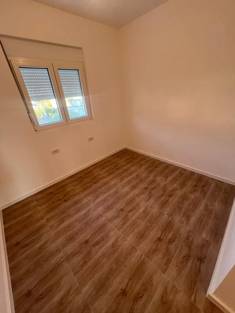 Rent, three bedroom apartment, 92m², Šušanj, Bar