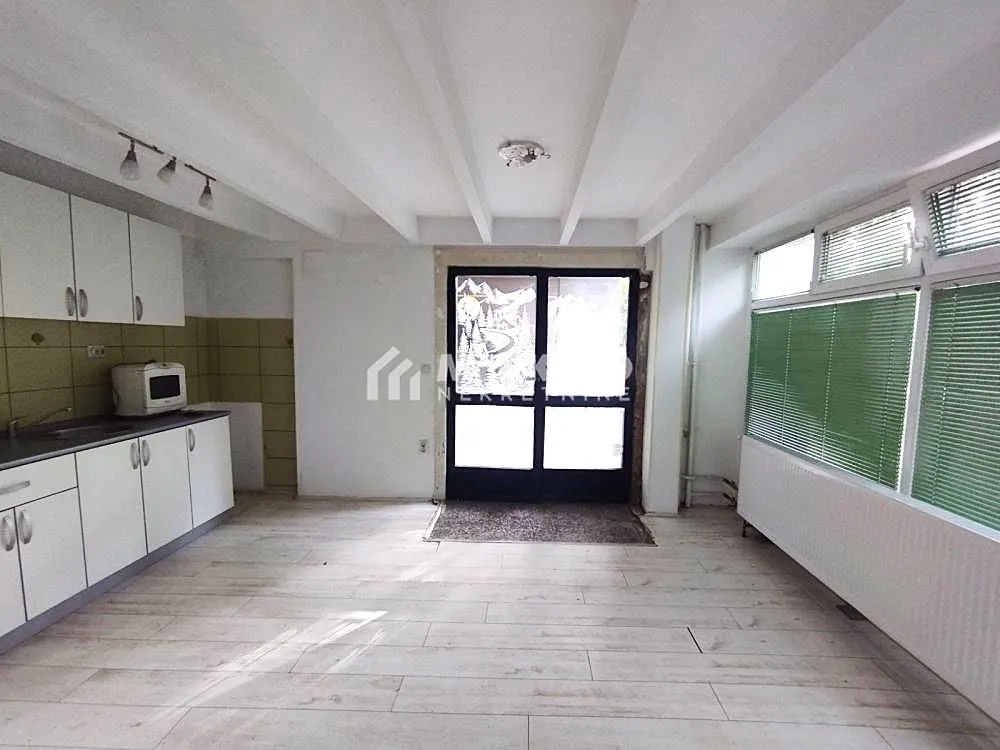 Sale, office space, 70m², Lesnina, Zrenjanin