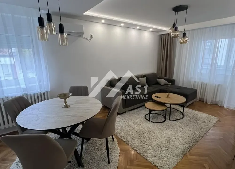 Izdavanje, dvosoban stan, 50m², Sajam, Novi Sad Sve Podlokacije