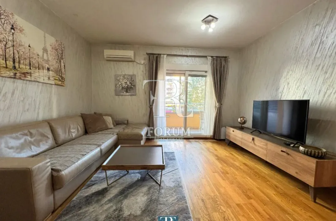 Izdavanje, jednosoban stan, 55m², City Kvart, Podgorica