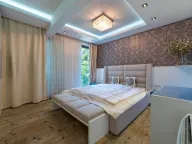 Sale, four bedroom apartment, 355m², Bečići, Budva - image 13