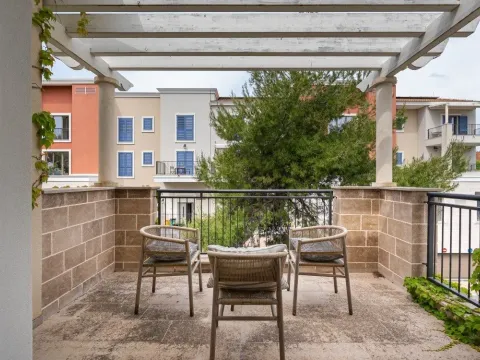 Prodaja, jednosoban stan, 56m², Luštica Bay, Tivat - image 11