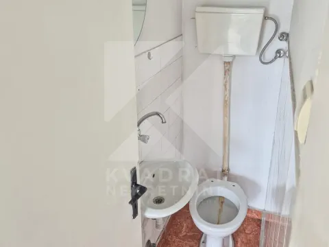 Izdavanje, poslovni prostor, 122m², Autobuska stanica, Podgorica - image 12