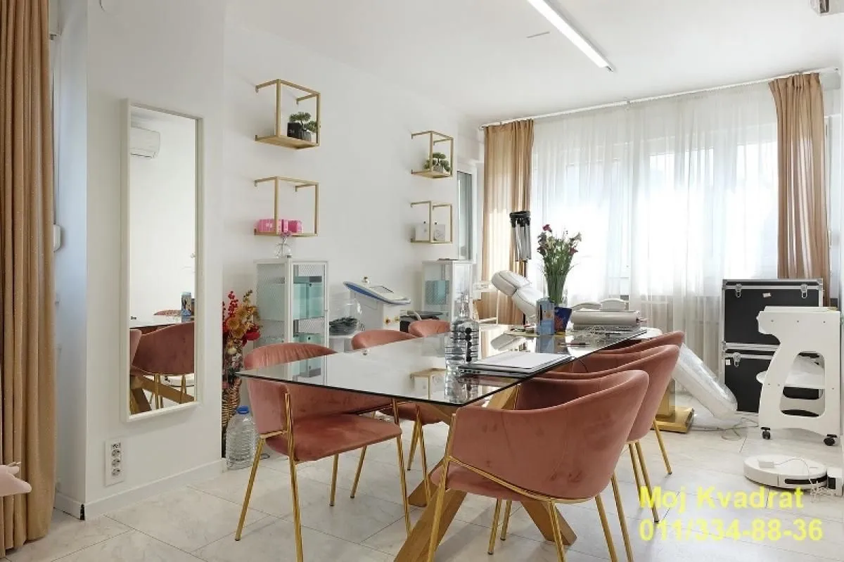 Sale, two bedroom apartment, 53m², Kalenić Pijaca, Vračar Sve Podlokacije