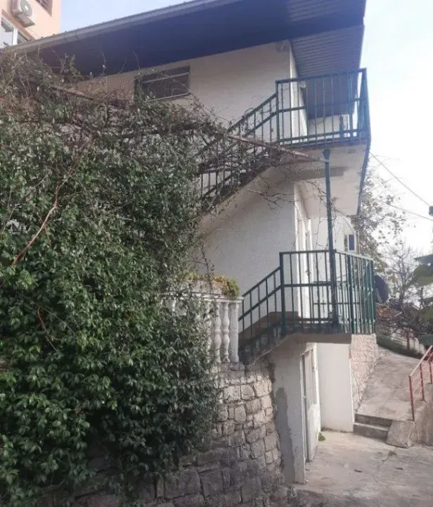 Prodaja, kuća, 72m², Maine, Budva