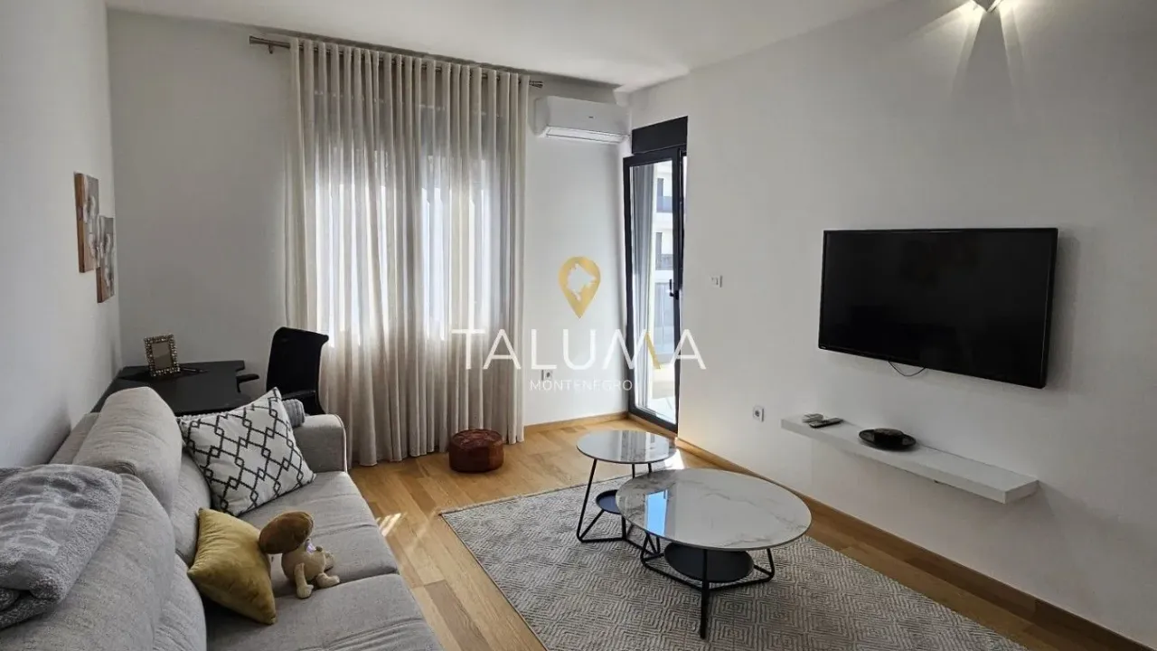 Izdavanje, jednosoban stan, 47m², City Kvart, Podgorica