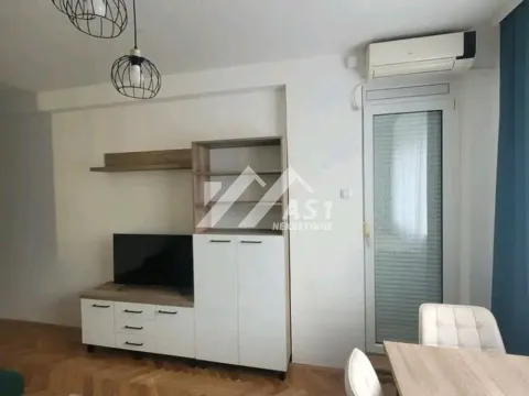 Izdavanje, jednosoban stan, 38m², Socijalno, Novi Sad Sve Podlokacije - image 5