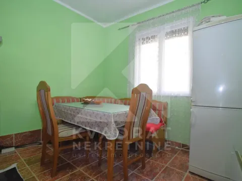 Izdavanje, trosoban stan, 85m², Dalmatinska ulica, Podgorica - image 5