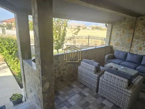 Prodaja, kuća, 200m², Cijevna, Podgorica - image 4