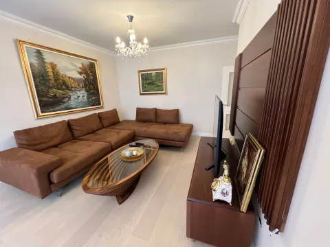 Rent, three bedroom apartment, 95m², Obala Morače, Podgorica - image 1