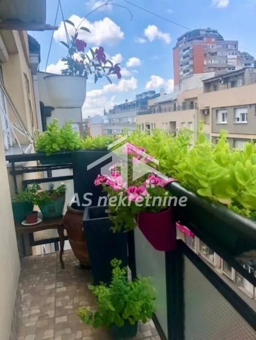 Rent, three bedroom apartment, 80m², Čubura, Beograd