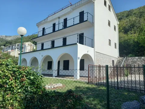 Prodaja, kuća, 480m², Petrovac, Budva - image 20