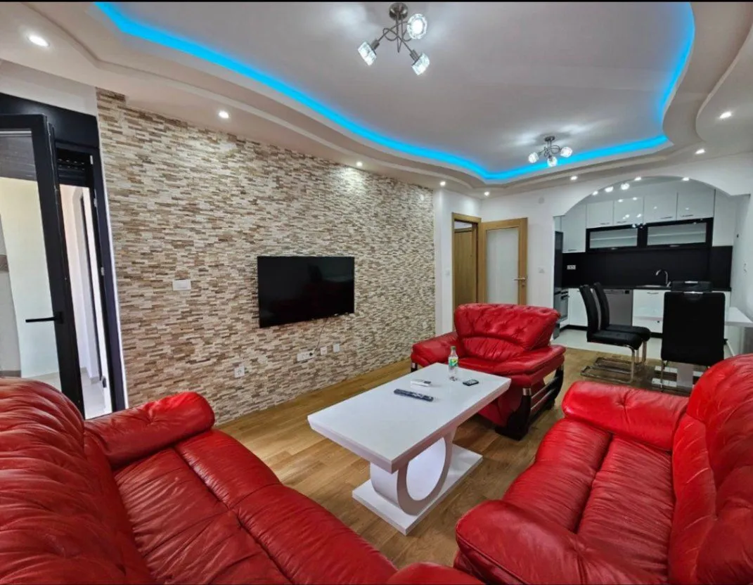 Izdavanje, jednosoban stan, 55m², New City, Podgorica