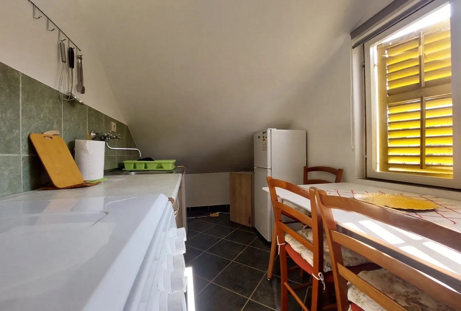 Rent, two bedroom apartment, 70m², Kalimanj, Tivat