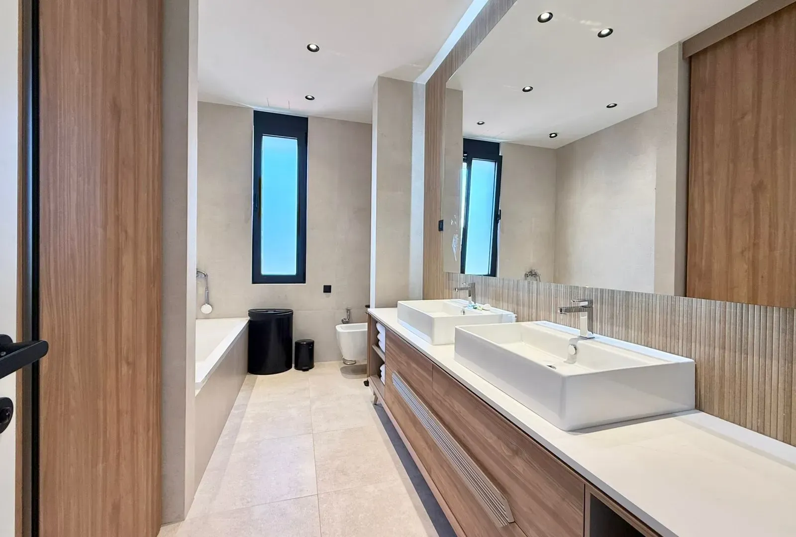 Prodaja, kuća, 250m², Gornja Gorica, Podgorica
